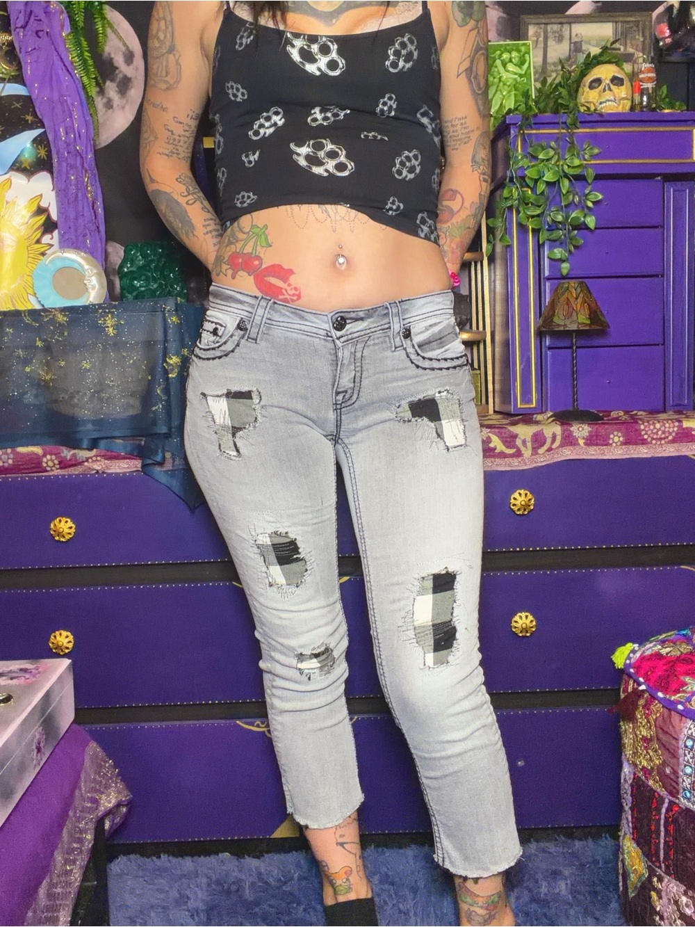 Miss Me Low Rise Gray Checkered Patch Cropped Jeans NO SIZE TAG